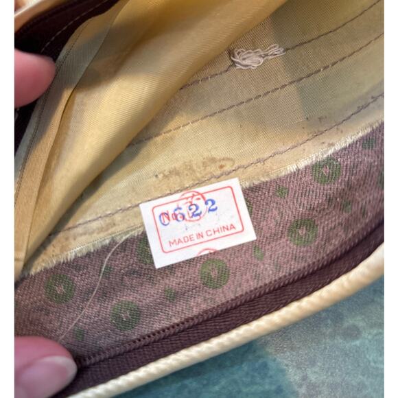 Toss pillow cover silky rayon satin hand embroidery golden square zips closed - Picture 6 of 10